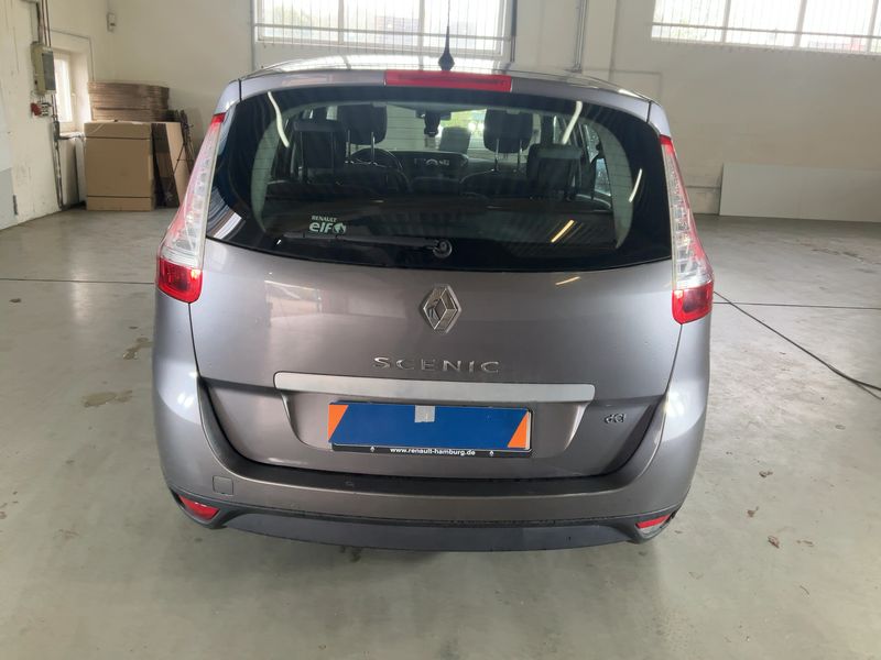 Renault Grand Scenic 1.5 dCi Paris 2014 – снимка 7