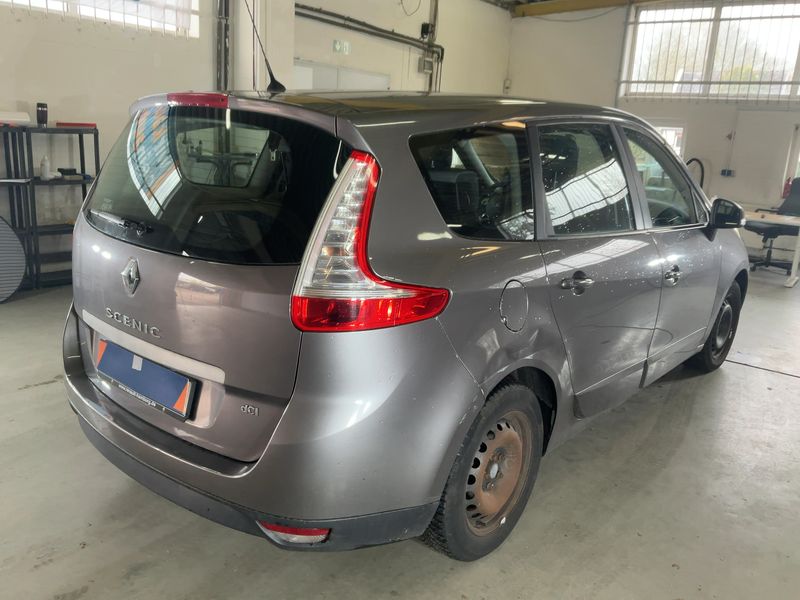 Renault Grand Scenic 1.5 dCi Paris 2014 – снимка 8
