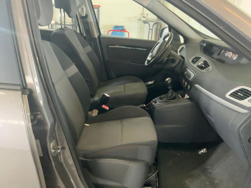 Renault Grand Scenic 1.5 dCi Paris 2014 – снимка 16