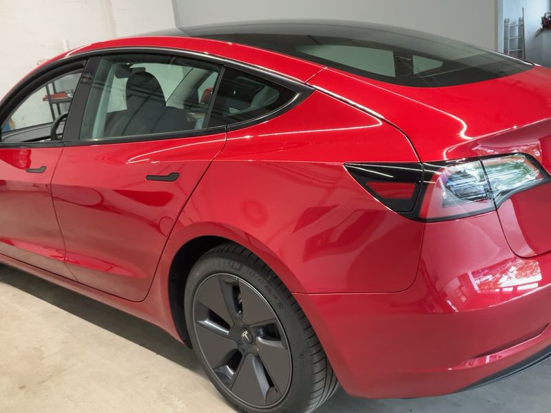 Tesla Model 3 Standard Range 2023 – снимка на щета