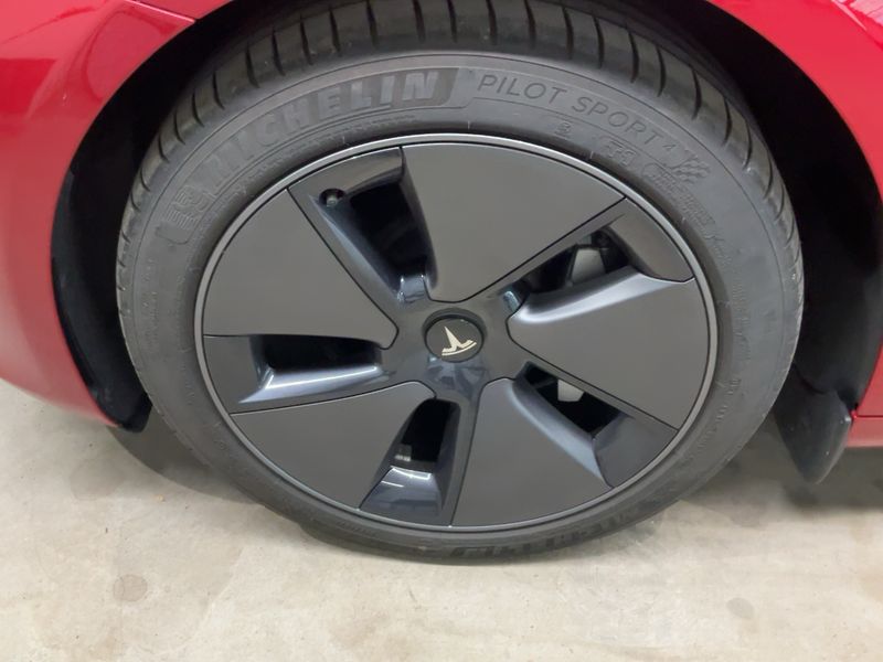 Tesla Model 3 Standard Range 2023 – снимка 16