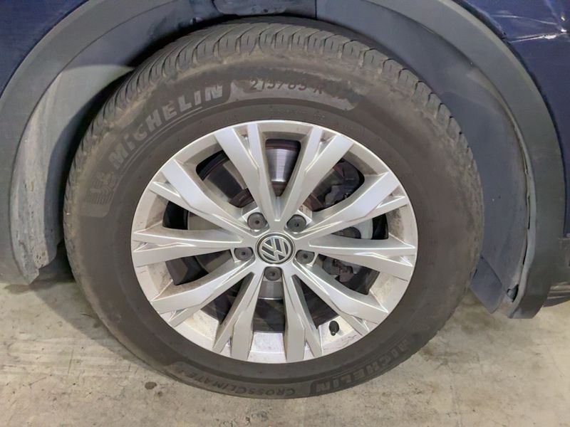 Volkswagen Tiguan 2.0 TDI Business BlueMotion Tech 2016 – снимка 11