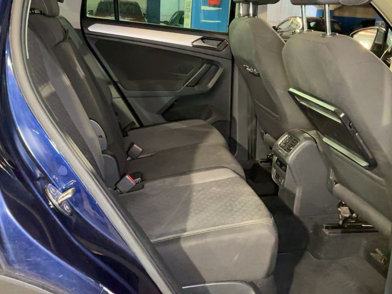 Volkswagen Tiguan 2.0 TDI Business BlueMotion Tech 2016 – снимка 19