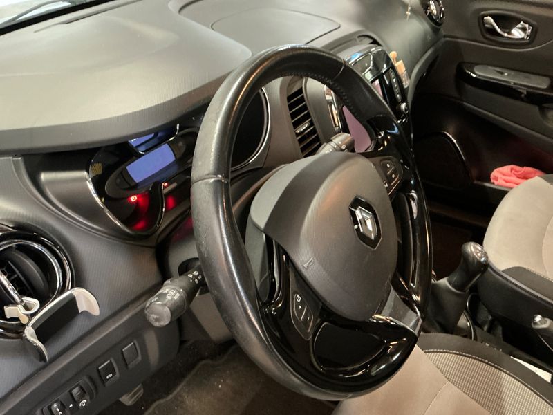 Renault Captur 1.5 dCi Energy Intens 2014 – снимка 27