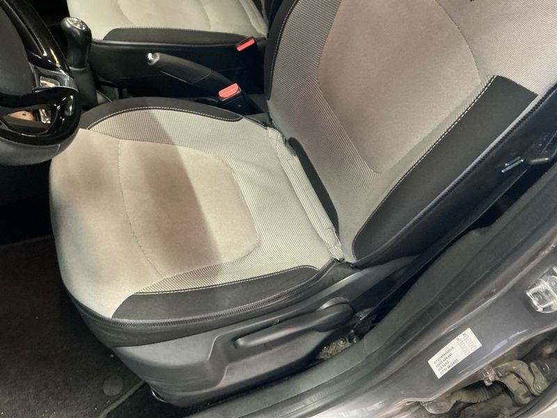 Renault Captur 1.5 dCi Energy Intens 2014 – снимка 29