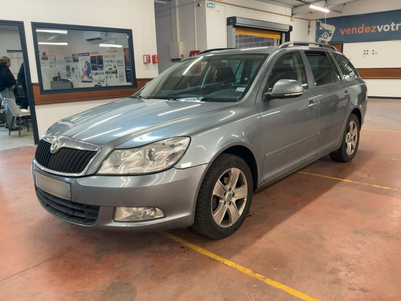 Skoda Octavia 1.6 TDI Ambition 2013 – снимка 1