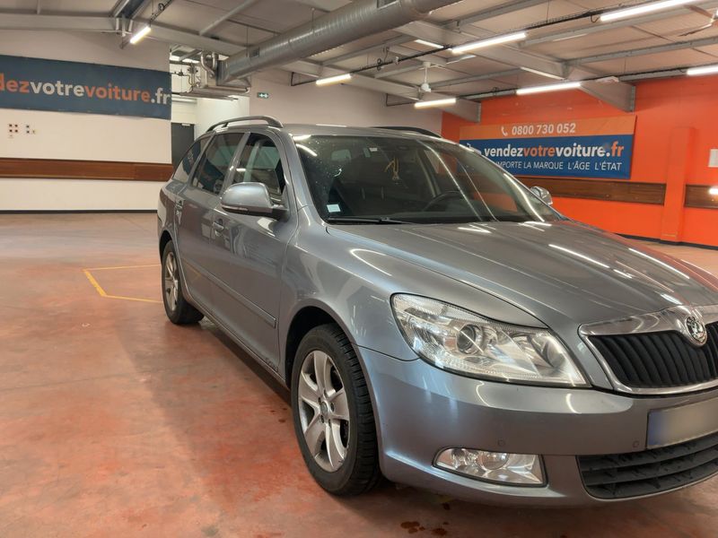 Skoda Octavia 1.6 TDI Ambition 2013 – снимка 12