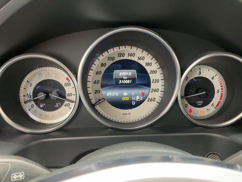 Mercedes-Benz E-Klasse E 350 CDI T 4Matic BlueTEC Avantgarde 2016 – снимка 18