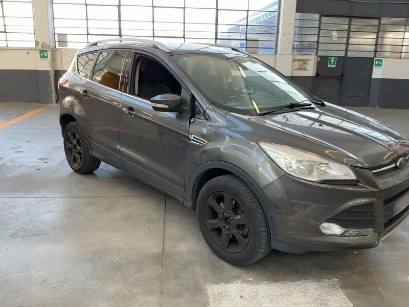 Ford Kuga 2.0 TDCi Plus 2016 – снимка 12