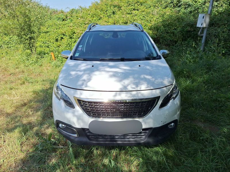 Peugeot 2008 1.2 VTi Style 2018 – снимка 7