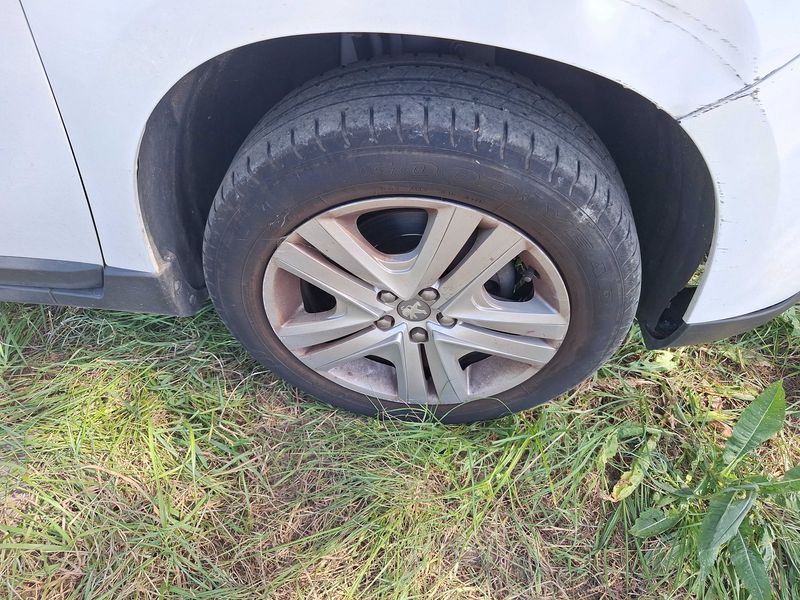 Peugeot 2008 1.2 VTi Style 2018 – снимка 20