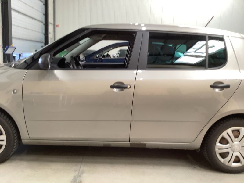Skoda Fabia 1.2 Active 2015 – снимка 4