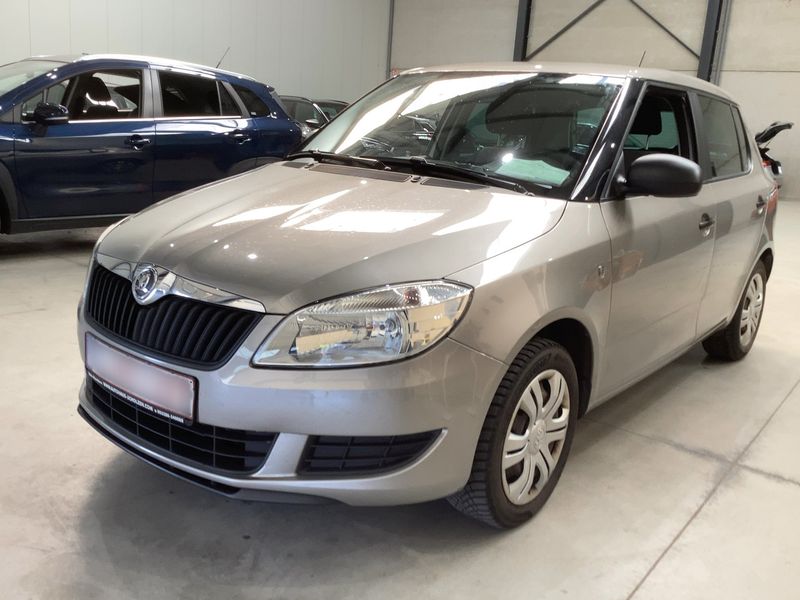 Skoda Fabia 1.2 Active 2015 – снимка 2