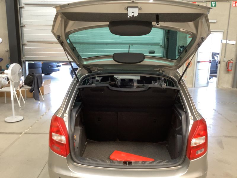 Skoda Fabia 1.2 Active 2015 – снимка 15