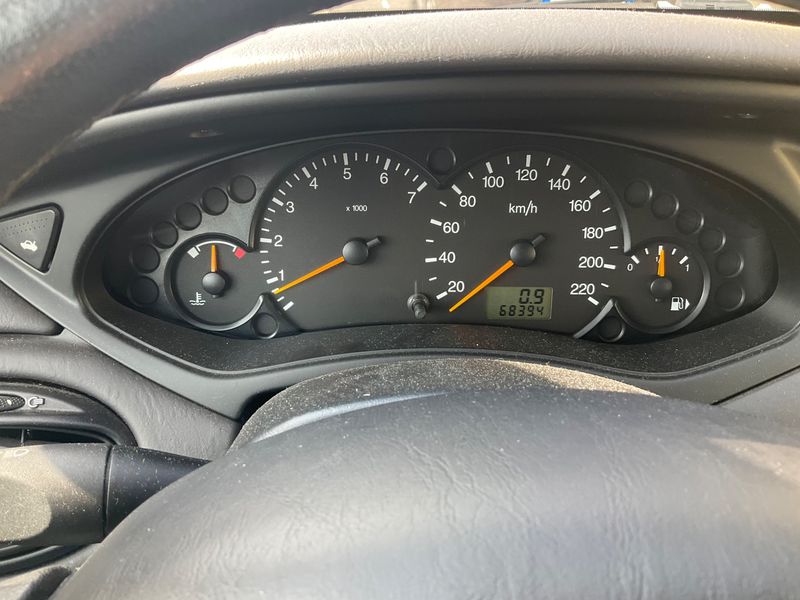 Ford Focus 1.6 Ghia 2004 – снимка 4
