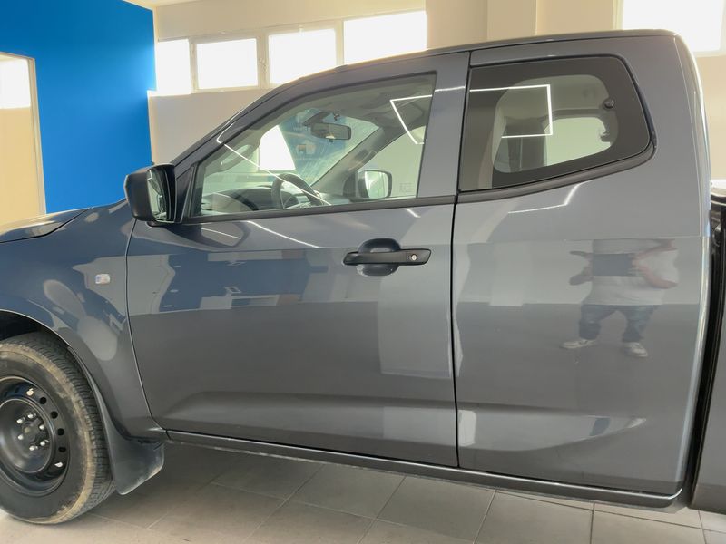 Isuzu D-MAX 1.9 Turbodiesel Space Cab 4WD L 2024 – снимка 4