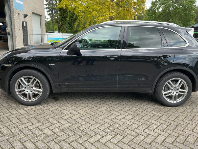 Porsche Cayenne Diesel Platinum Edition 2014 – снимка 4