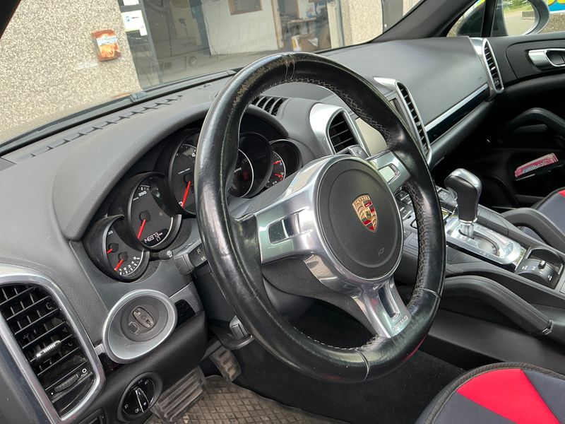 Porsche Cayenne Diesel Platinum Edition 2014 – снимка 26