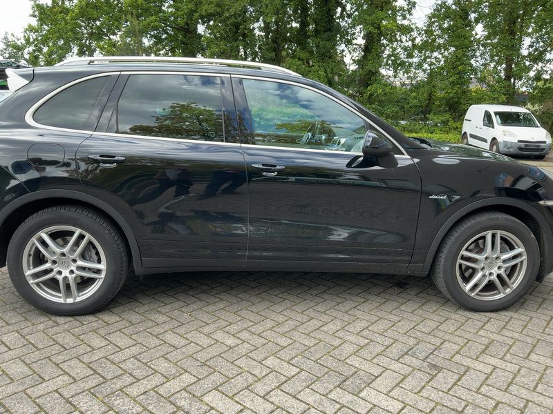 Porsche Cayenne Diesel Platinum Edition 2014 – снимка 10