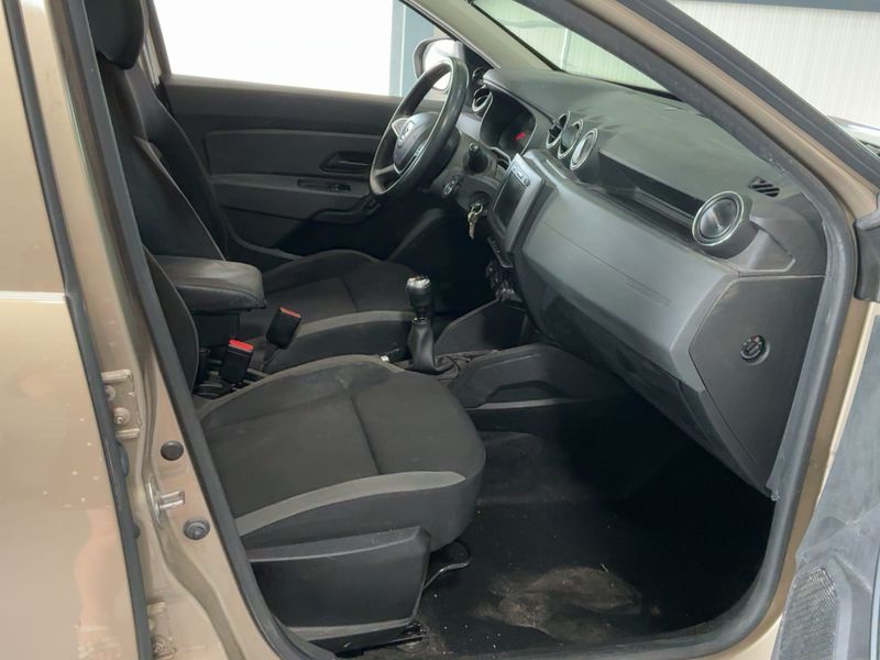 Dacia Duster 1.5 Blue dCi Essential 2019 – снимка 11