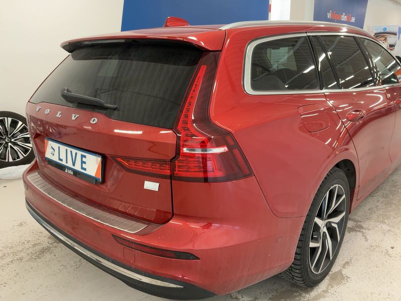 Volvo V60 2.0 T6 Recharge Plug-in Hybrid Core AWD 2022 – снимка 8