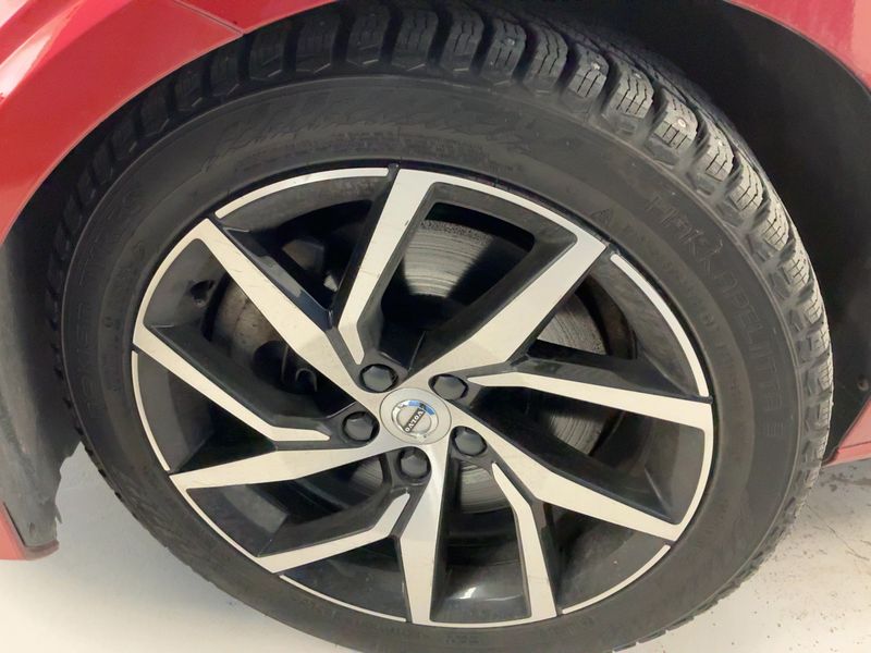 Volvo V60 2.0 T6 Recharge Plug-in Hybrid Core AWD 2022 – снимка 3