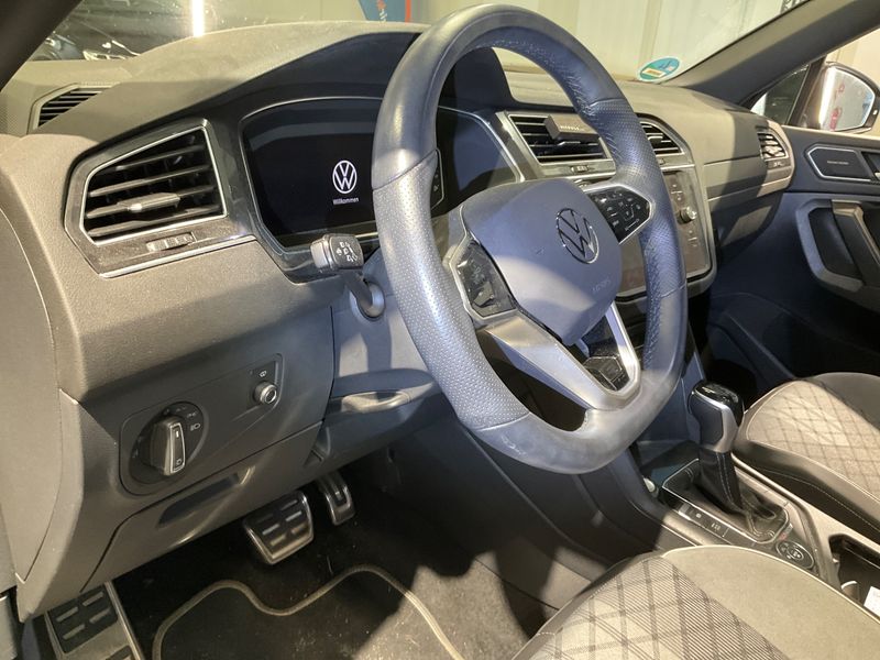 Volkswagen Tiguan Allspace 2.0 TDI R-Line 4Motion 2022 – снимка 26
