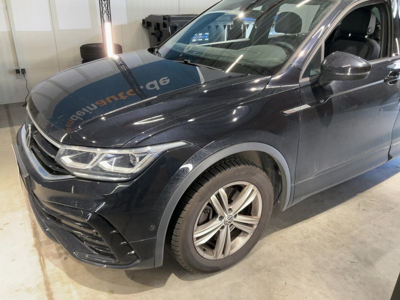 Volkswagen Tiguan Allspace 2.0 TDI R-Line 4Motion 2022 – снимка 2