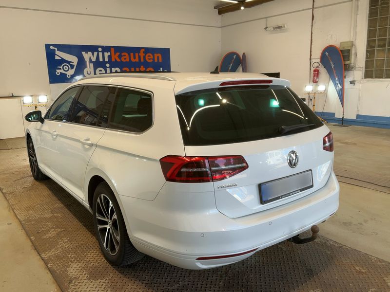 Volkswagen Passat 1.4 TSI Comfortline BlueMotion Tech 2017 – снимка на щета