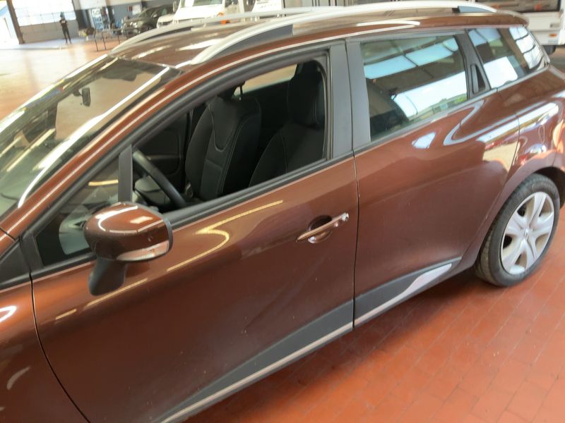 Renault Clio 0.9 Dynamique 2015 – снимка 4