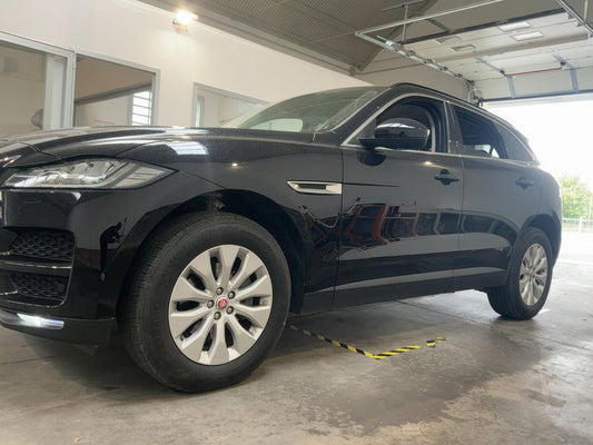 Jaguar F-Pace 20d Prestige AWD 2020 – снимка 2
