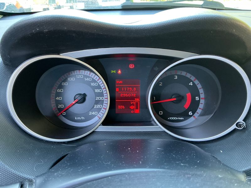 Peugeot 4007 2.2 HDi Platinum 2008 – снимка 4