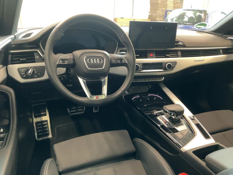 Audi A4 40 TFSI Mild-Hybrid quattro S line 2024 – снимка 18