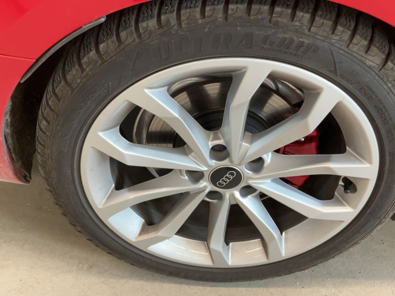 Audi A4 40 TFSI Mild-Hybrid quattro S line 2024 – снимка 9