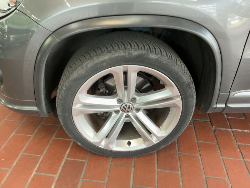 Volkswagen Tiguan 2.0 TDI Sport & Style 4Motion BlueMotion Tech 2014 – снимка 3
