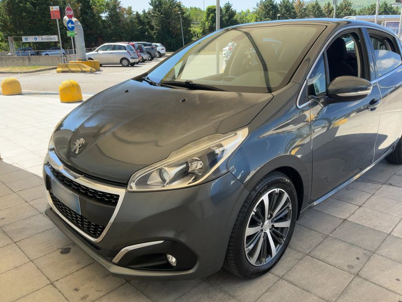 Peugeot 208 1.6 Blue-HDi Allure 2016 – снимка 2
