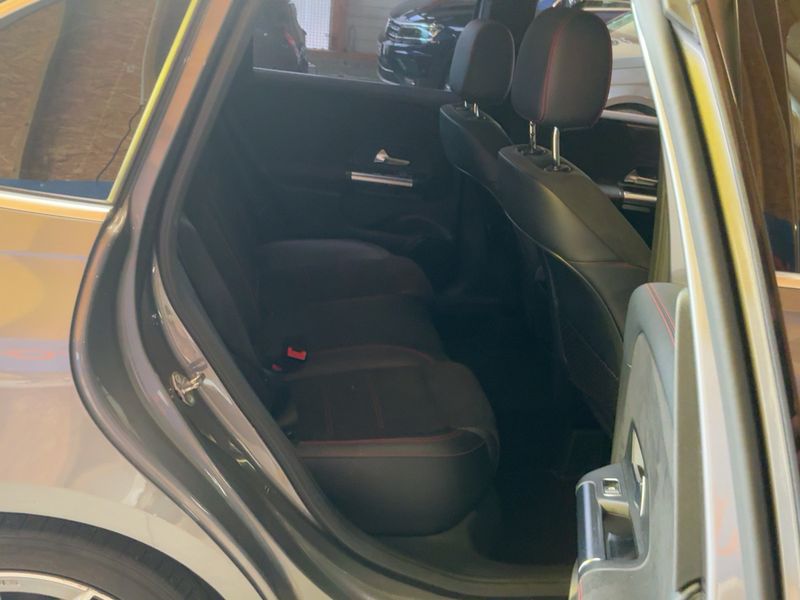 Mercedes-Benz B-Klasse B 220 d AMG Line 2019 – снимка 19