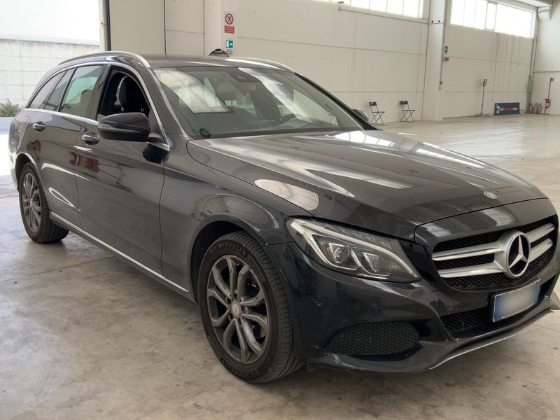 Mercedes-Benz C-Klasse C 200 d T BlueTEC AMG Sport 2016 – снимка 12