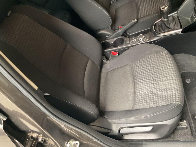 Mazda 2 1.5 Attraction 2017 – снимка 25