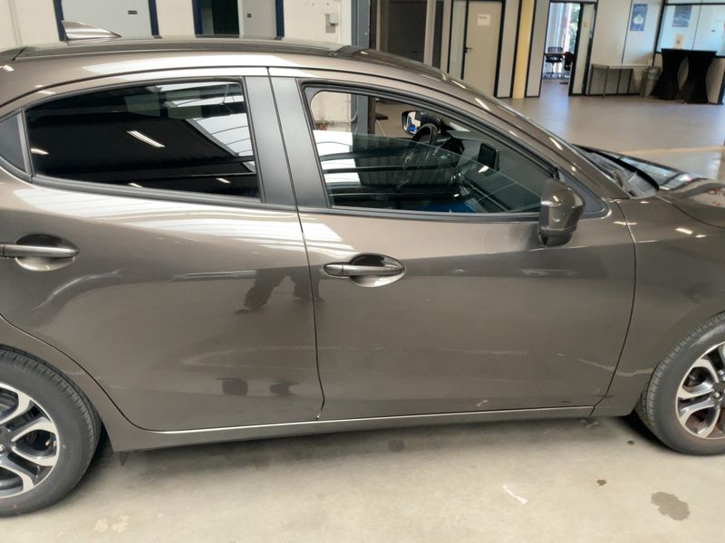 Mazda 2 1.5 Attraction 2017 – снимка 10