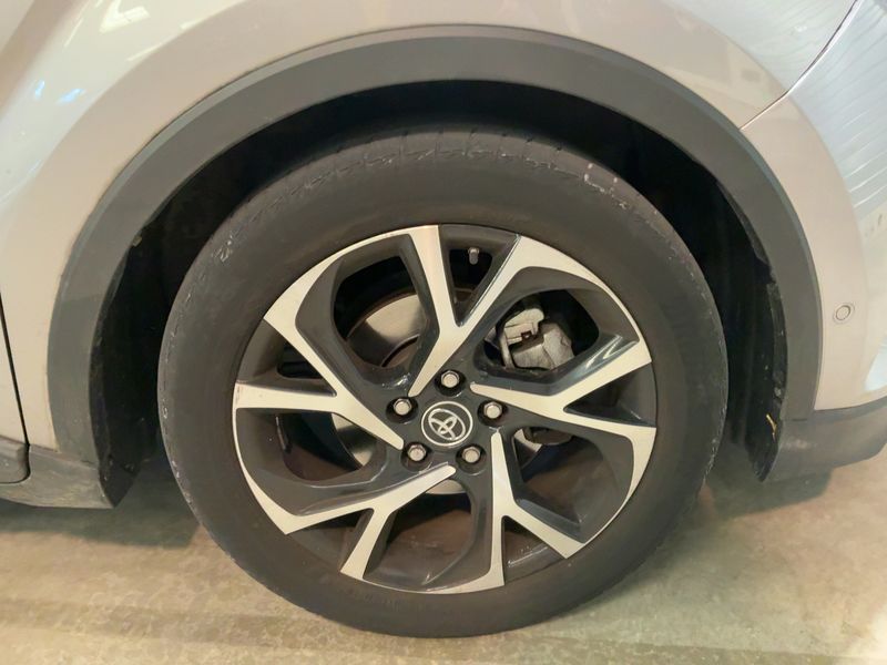 Toyota C-HR 1.8 Hybrid Graphic 2017 – снимка 11