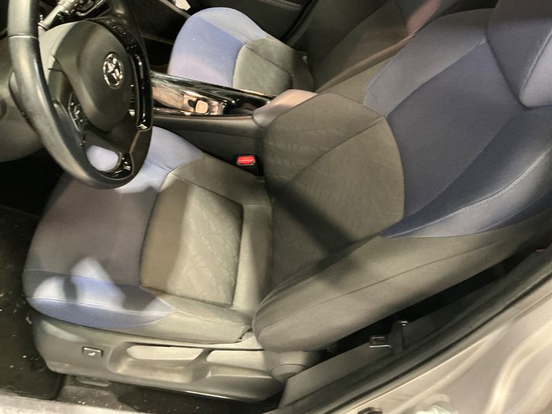 Toyota C-HR 1.8 Hybrid Graphic 2017 – снимка 24