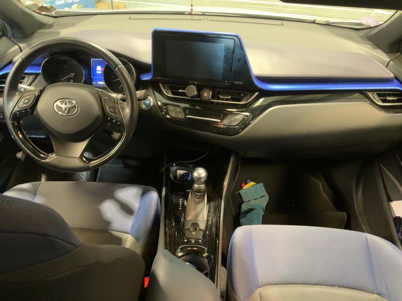 Toyota C-HR 1.8 Hybrid Graphic 2017 – снимка 17