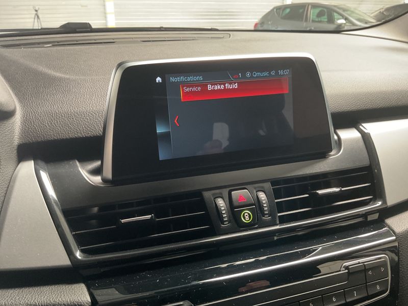 BMW 2er 225xe Active Tourer Advantage 2019 – снимка 23