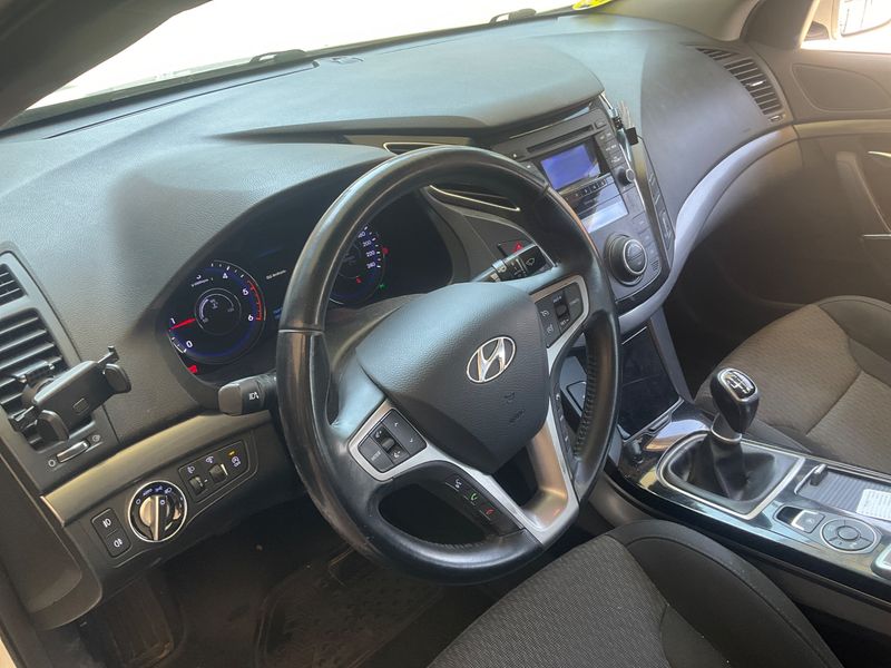 Hyundai i40 1.7 CRDi Style 2012 – снимка 29