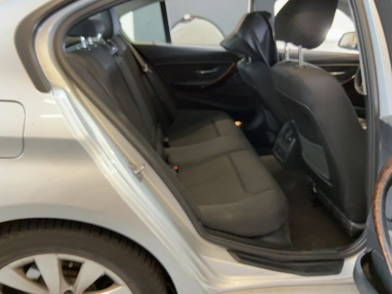 BMW 3er 328i xDrive 2013 – снимка 19