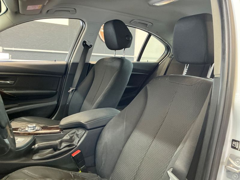 BMW 3er 328i xDrive 2013 – снимка 35