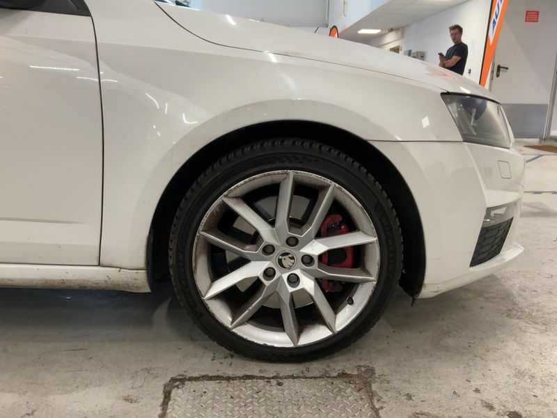 Skoda Octavia 2.0 TDI RS 2014 – снимка 11