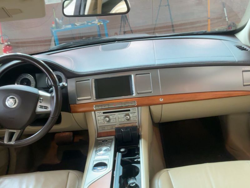 Jaguar XF 3.0 D V6 Luxury 2011 – снимка 17