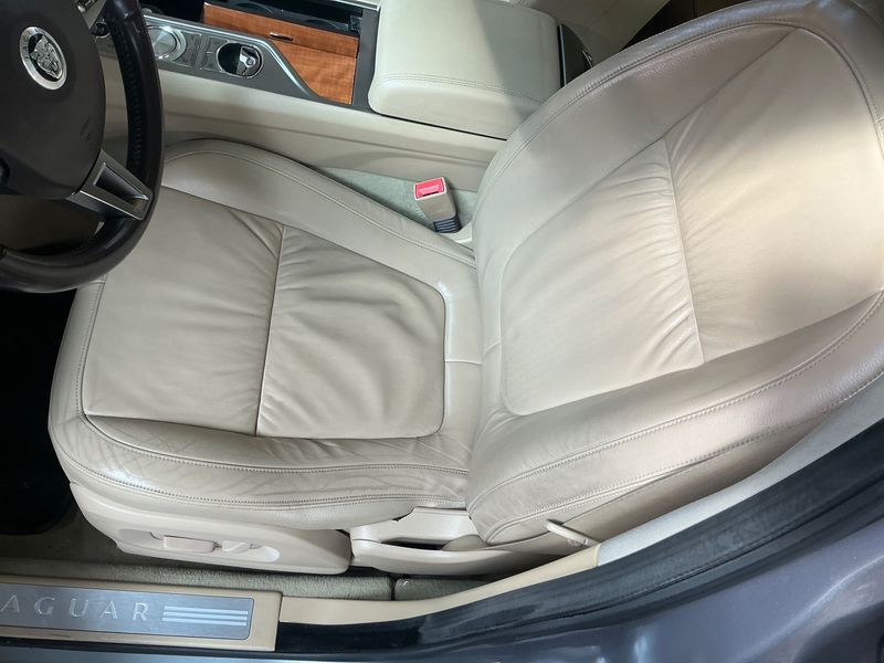 Jaguar XF 3.0 D V6 Luxury 2011 – снимка 23